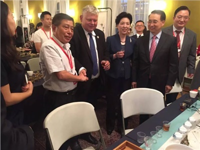 向世界展示中國非遺文化，湘益茯茶亮相湖南波蘭、捷克非遺交流周